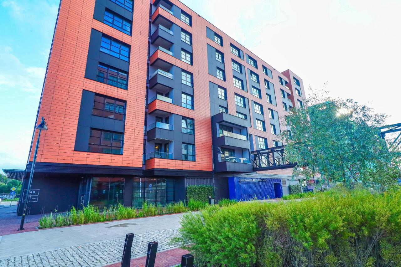 Апартаменти Doki Living & Foodhall